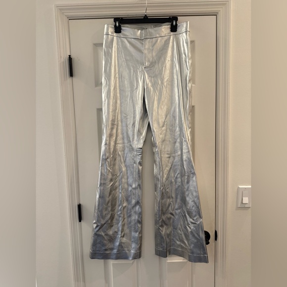 NWT Alice + Olivia Livi High Waist Bootcut Metallic Silver Faux Leather Pants 14 - Picture 6 of 9